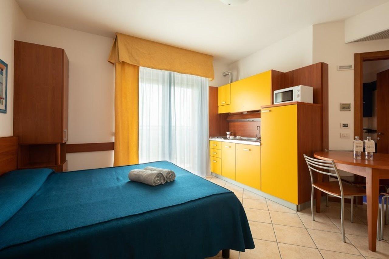 Hotel Sheila Lido di Jesolo Exteriör bild