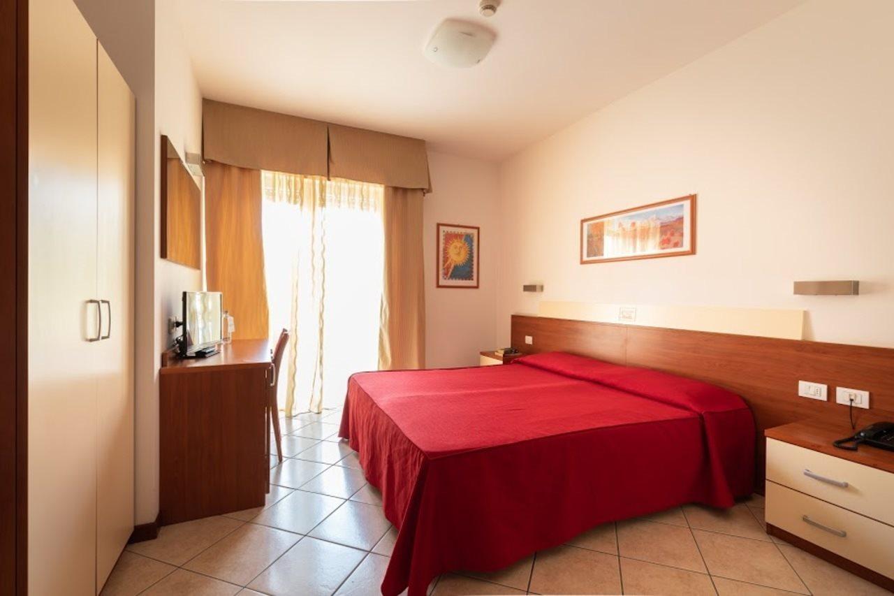 Hotel Sheila Lido di Jesolo Exteriör bild