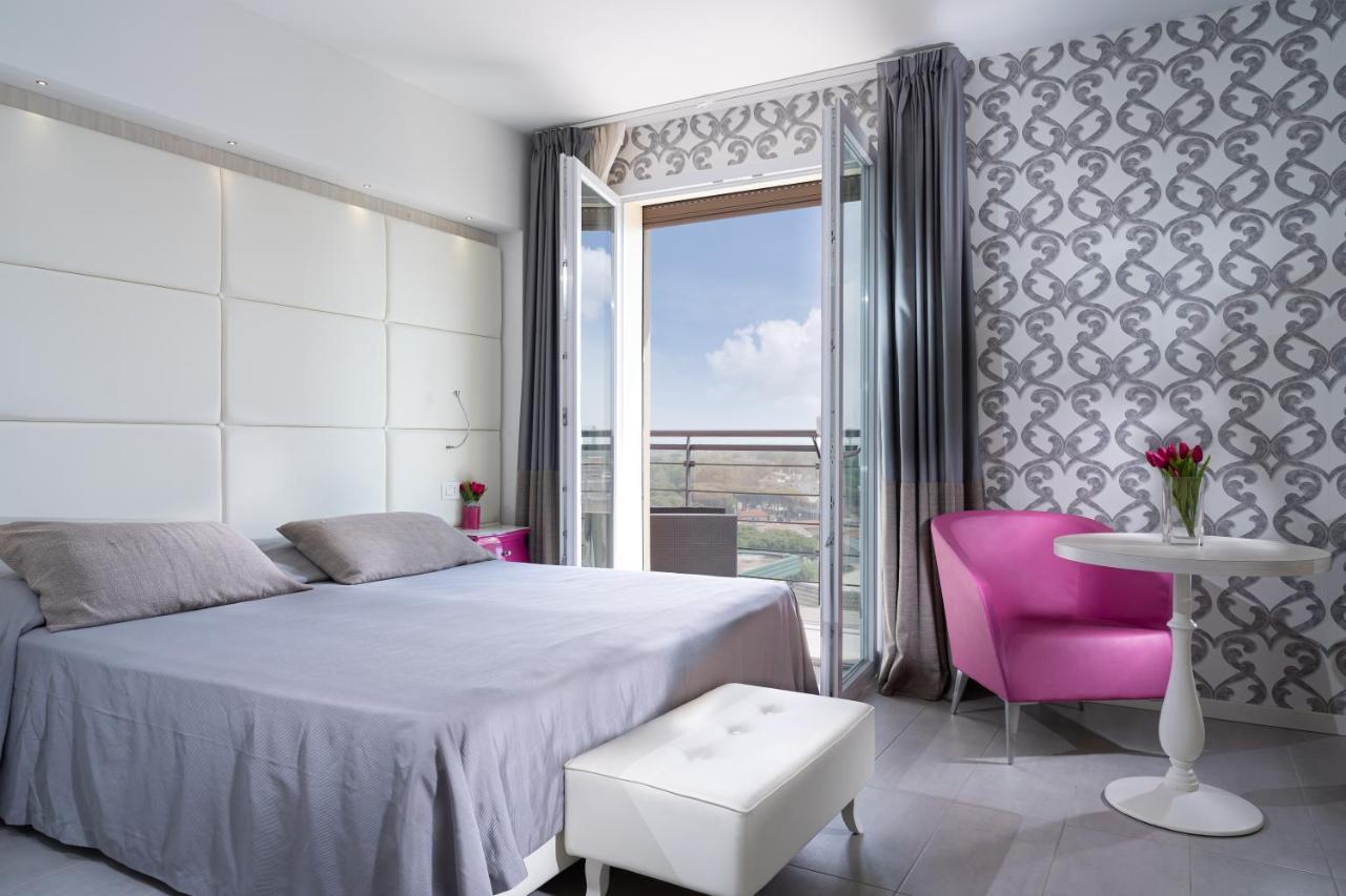 Hotel Sheila Lido di Jesolo Exteriör bild