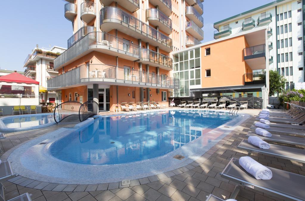 Hotel Sheila Lido di Jesolo Exteriör bild