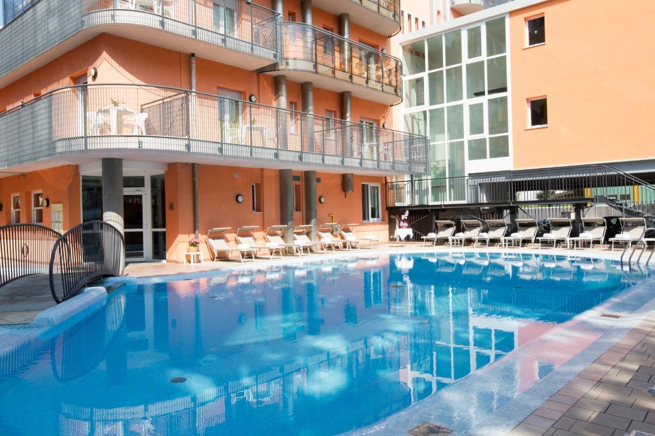 Hotel Sheila Lido di Jesolo Exteriör bild